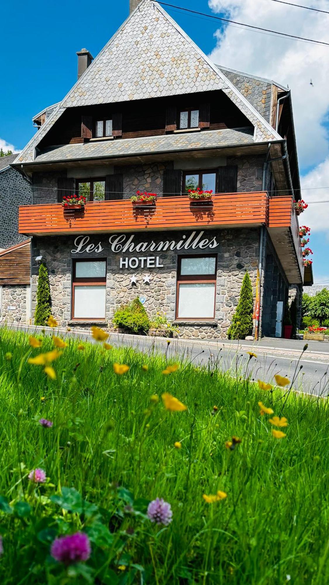 Hotel Les Charmilles Besse-et-Saint-Anastaise Eksteriør bilde